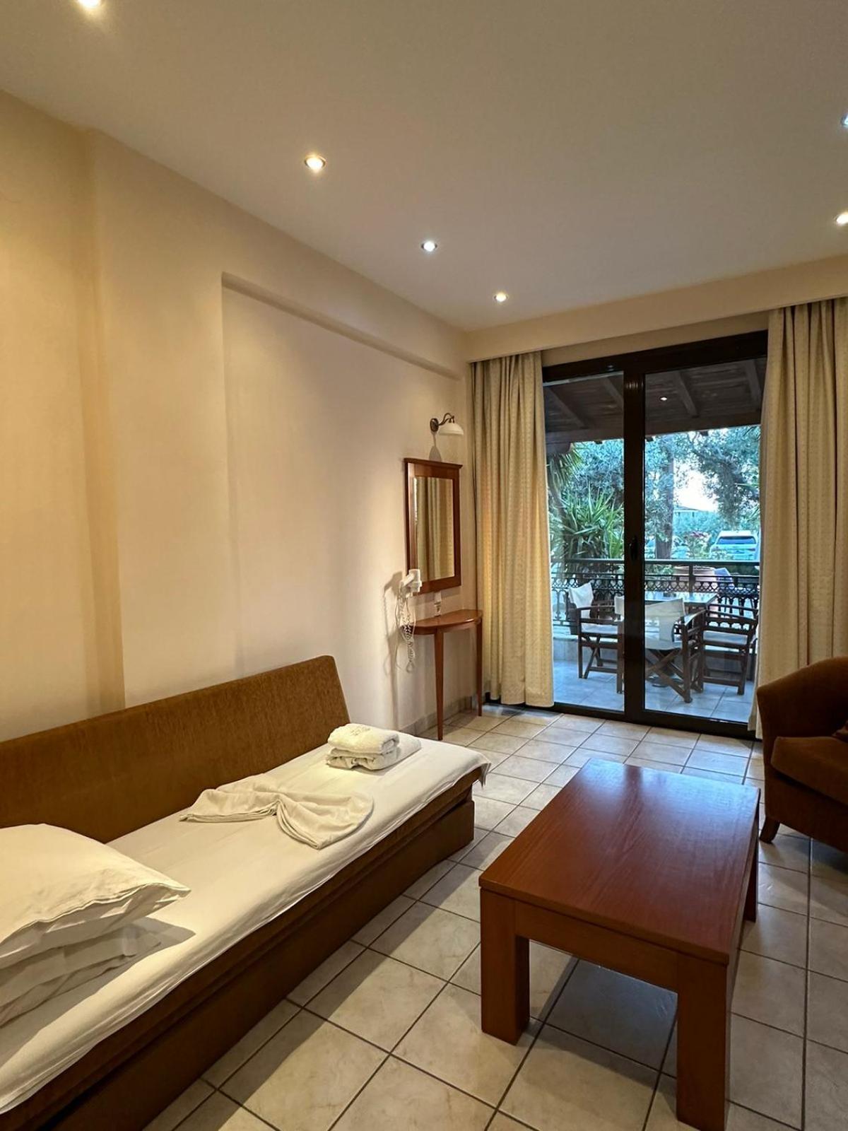 Pyrgos Hotel Ouranoupoli Exterior foto